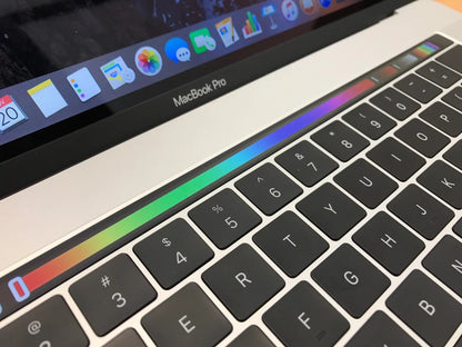 MacBook Pro 13” con barra táctil, Intel Core i5, 8 GB, (2016)